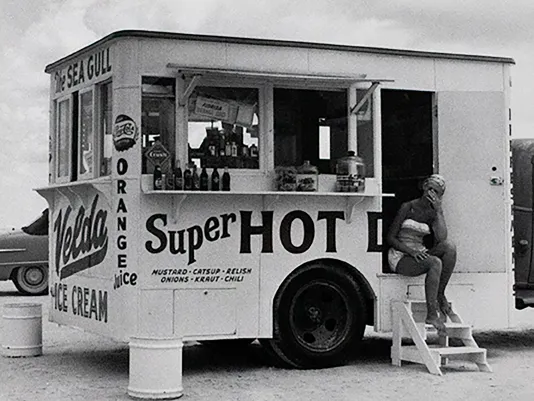 Super Hot, Daytona Beach, Florida, 1954, Berenice Abbott